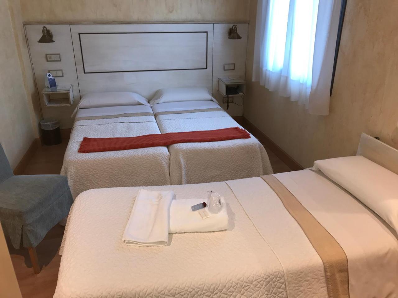 Hotel Castillo De Javier Памплона Екстер'єр фото